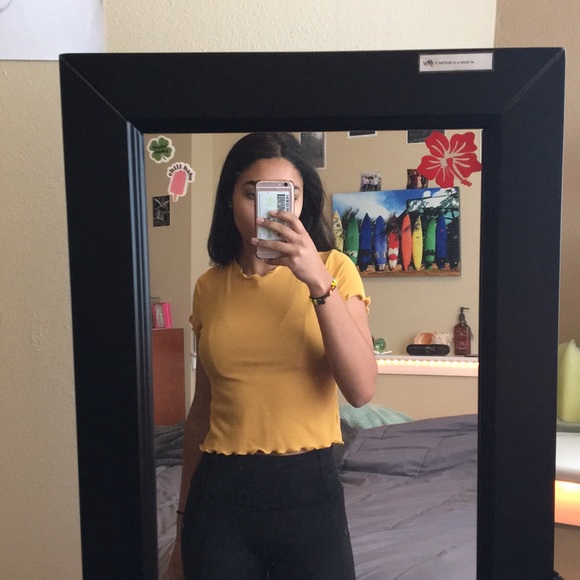 Super cute top - Picture 1 of 3